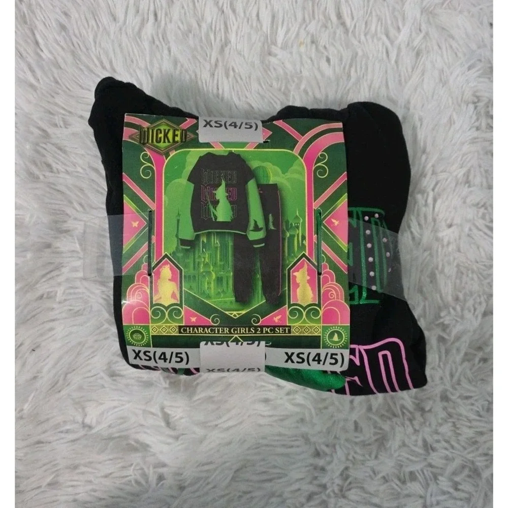 Wicked Movie Girls 2-Piece Hoodie & Jogger Fleece Set XS Size 4/5‎
